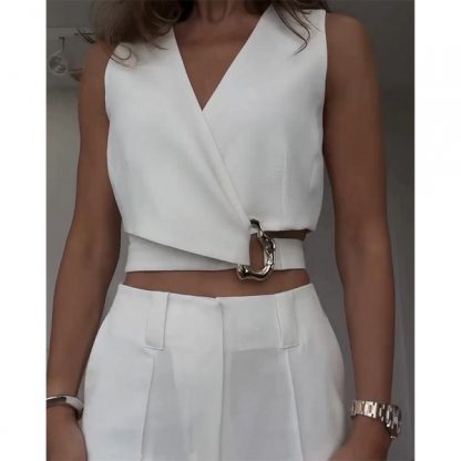 Elegancki top o unikalnym designie